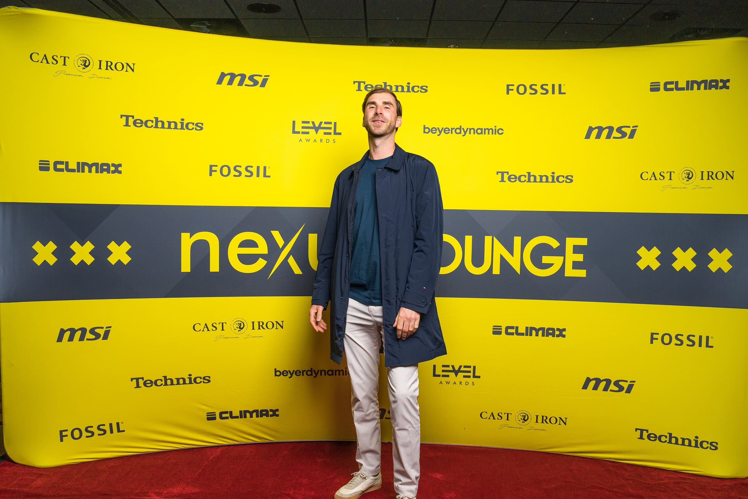 uoak-ade25-7 (Custom)